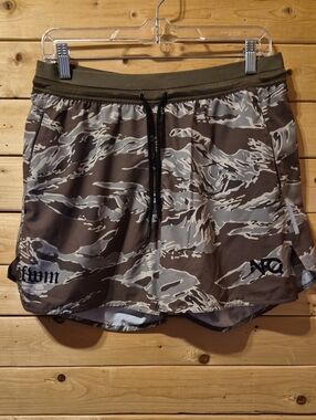 Mens NFQ shorts Size Medium Covert Sprint NWOT Collab Desert Tiger Crime